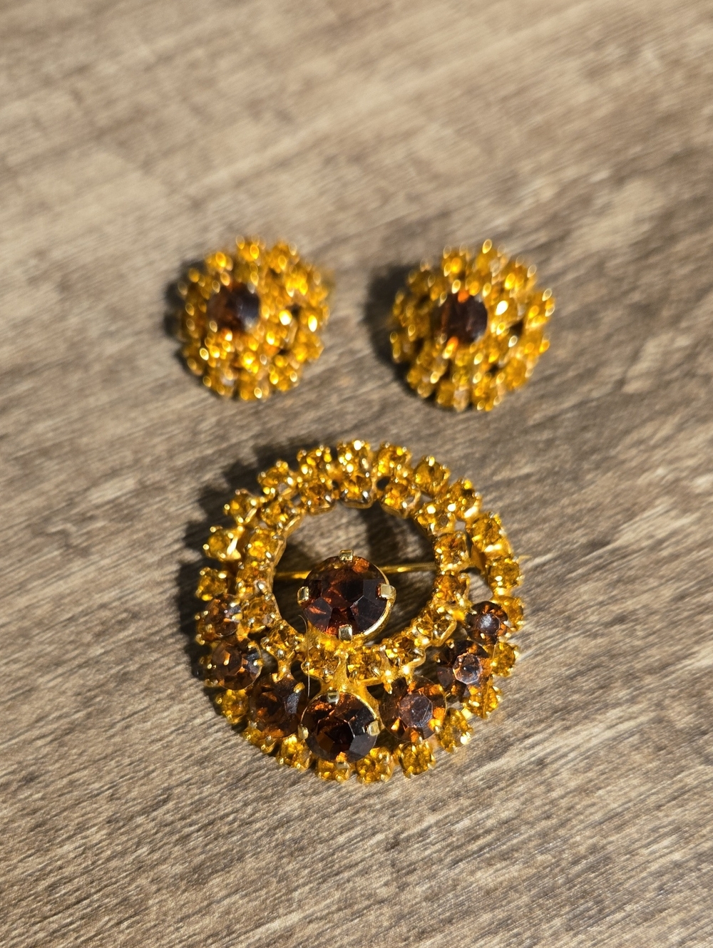 Vintage Mid Century Amber Topaz Rhinestone Brooch & Clip On Earrings Set